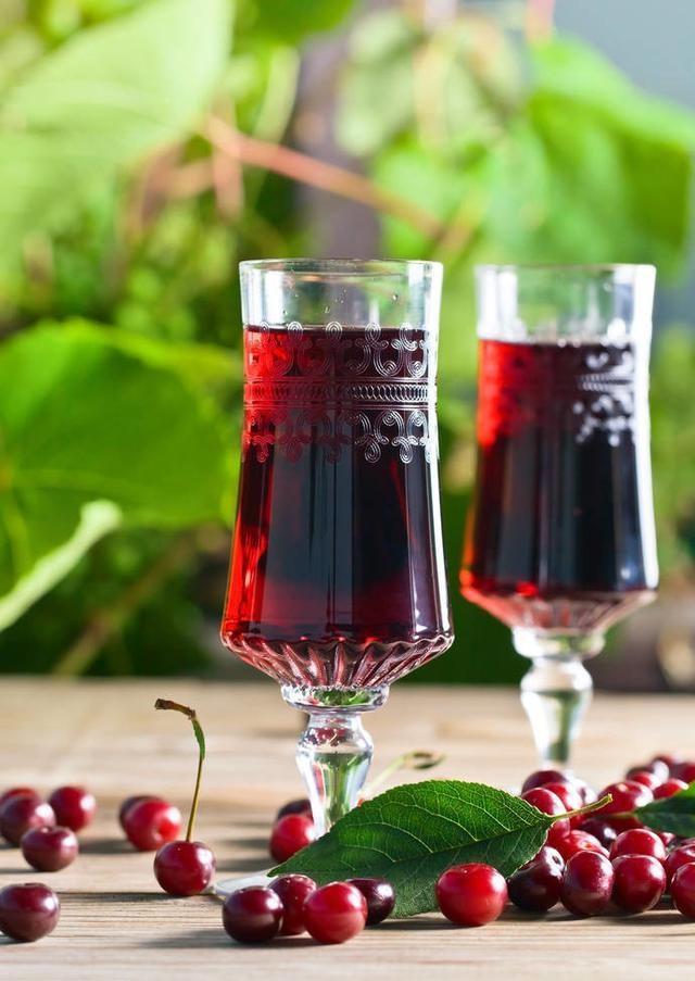 为什么洋酒一般都是葡萄酿制,为什么洋酒白兰地那么便宜