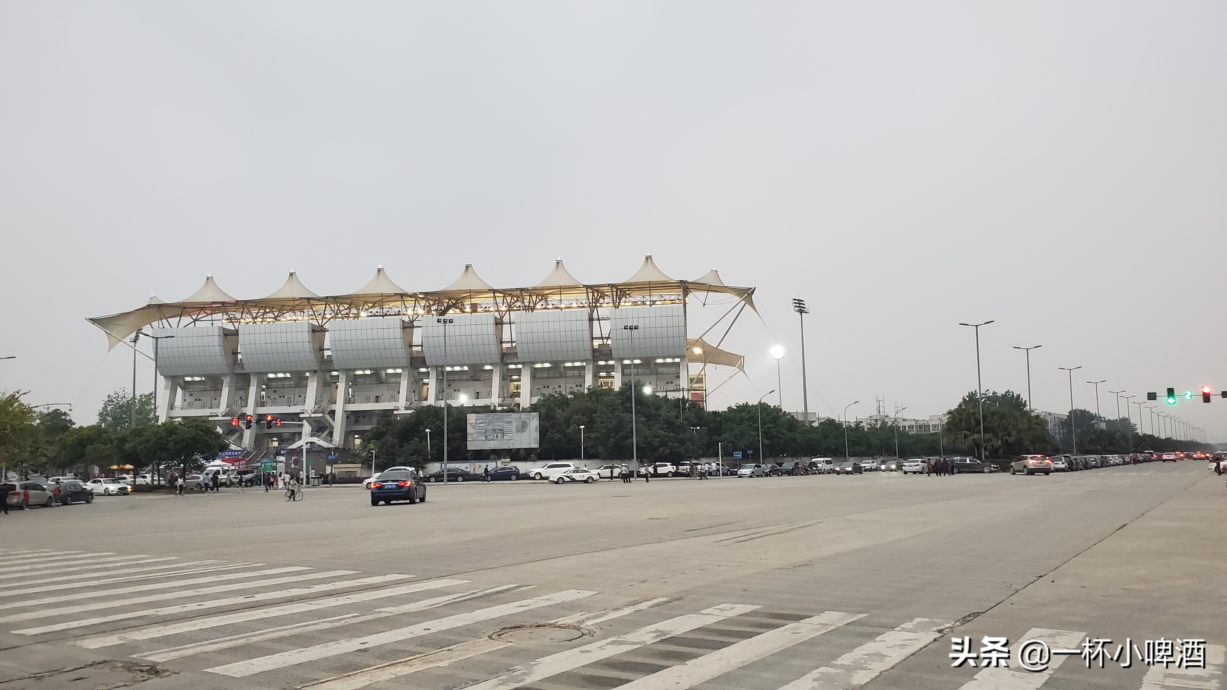 专业足球场转播效果,专业足球场观赛