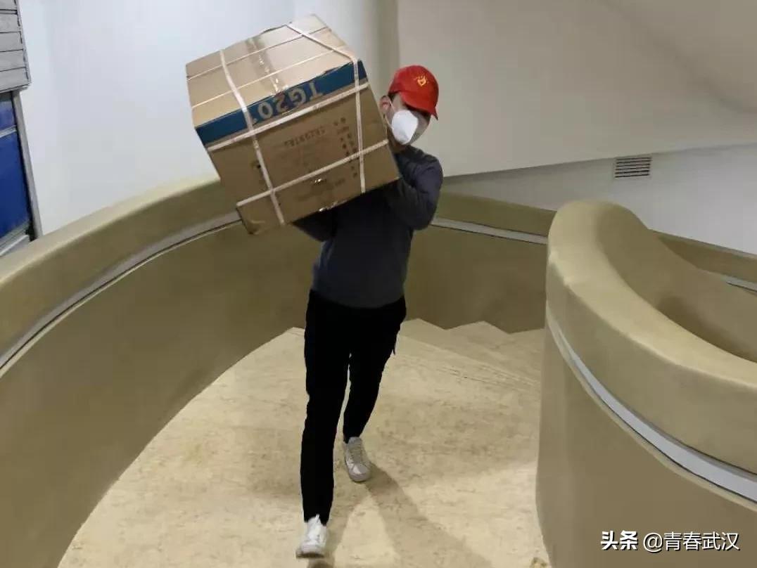 疫不容辞春暖花开,疫不容辞舍家逆行