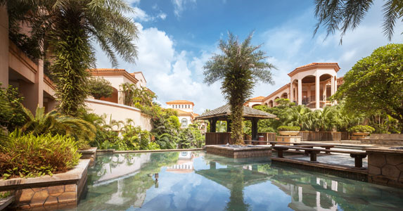 健康哥哥失踪2天后，得古怪皮肤病，一块地毯指明背后原因