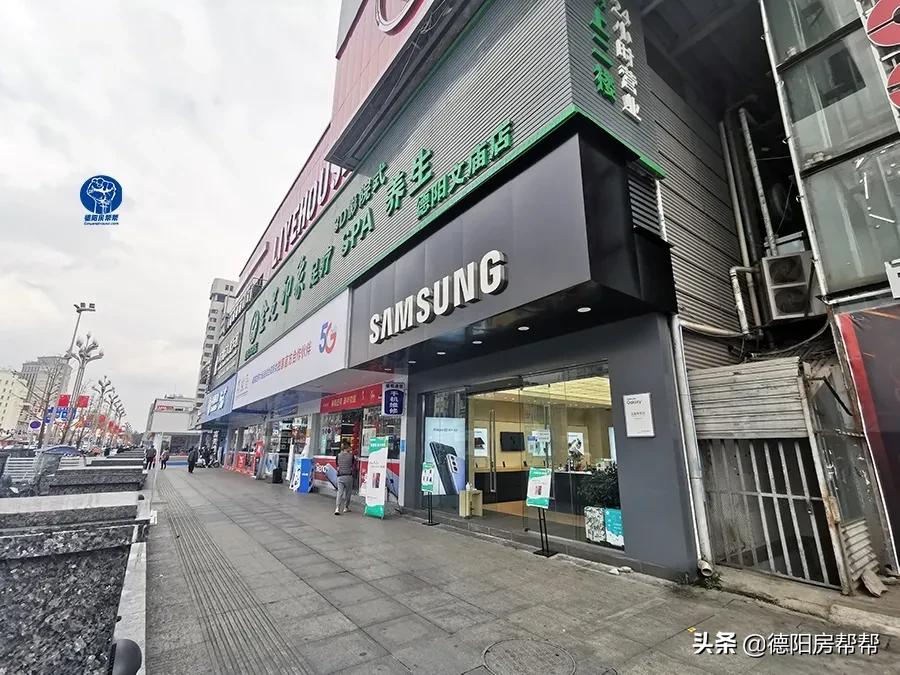 在这些酒精浓度50°的德阳街头,“耍家们”找到了商机