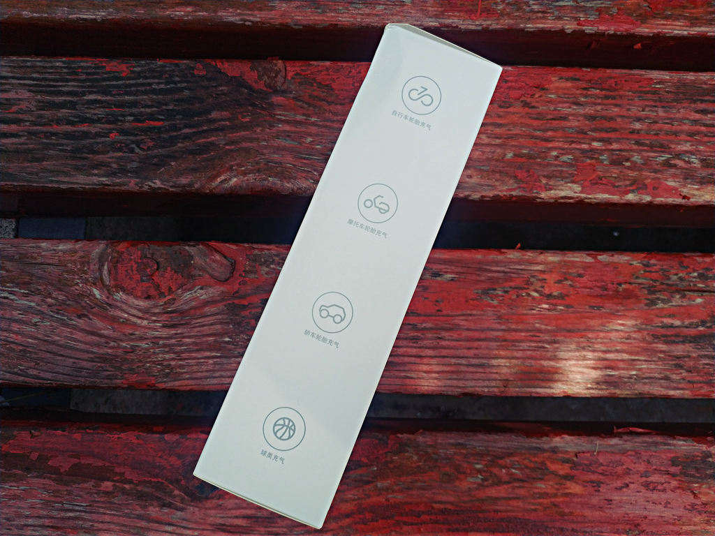 米家充气宝1s与骑行智能充气宝,米家充气宝1s充电时灯乱闪烁