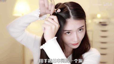 36岁圆脸扎什么发型减龄,胖圆脸适合的中长扎发教程