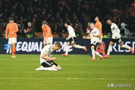 欧预赛第一轮爆冷,欧洲足坛逆转比赛从0-3到4-3