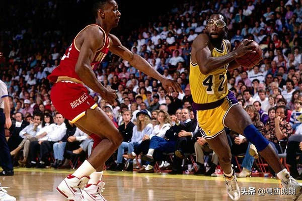 詹姆斯沃西英文绰号,湖人名宿沃西集锦