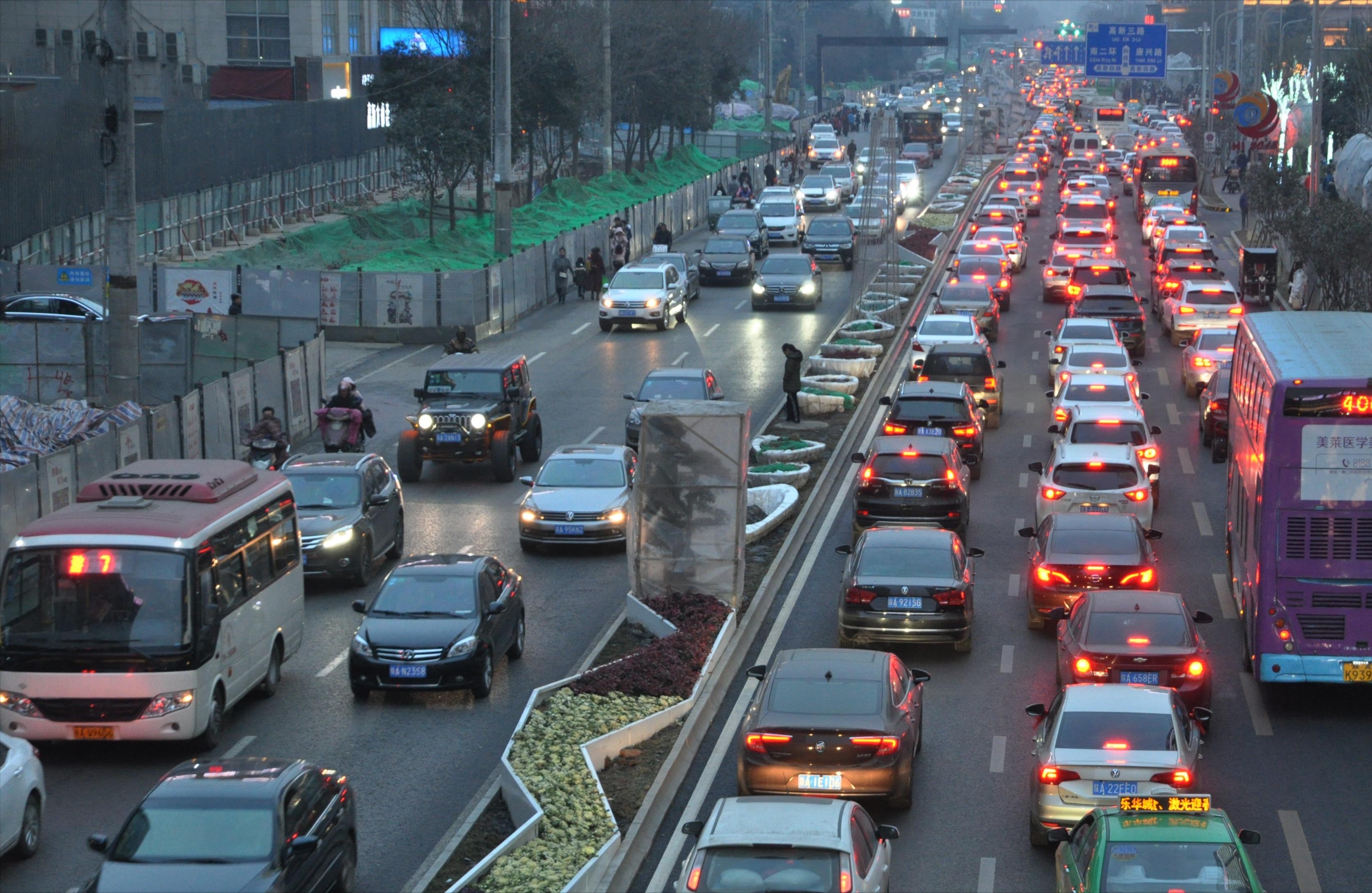 被蛇咬急寻抗蛇毒血清,专家被蛇咬伤抗蛇毒血清