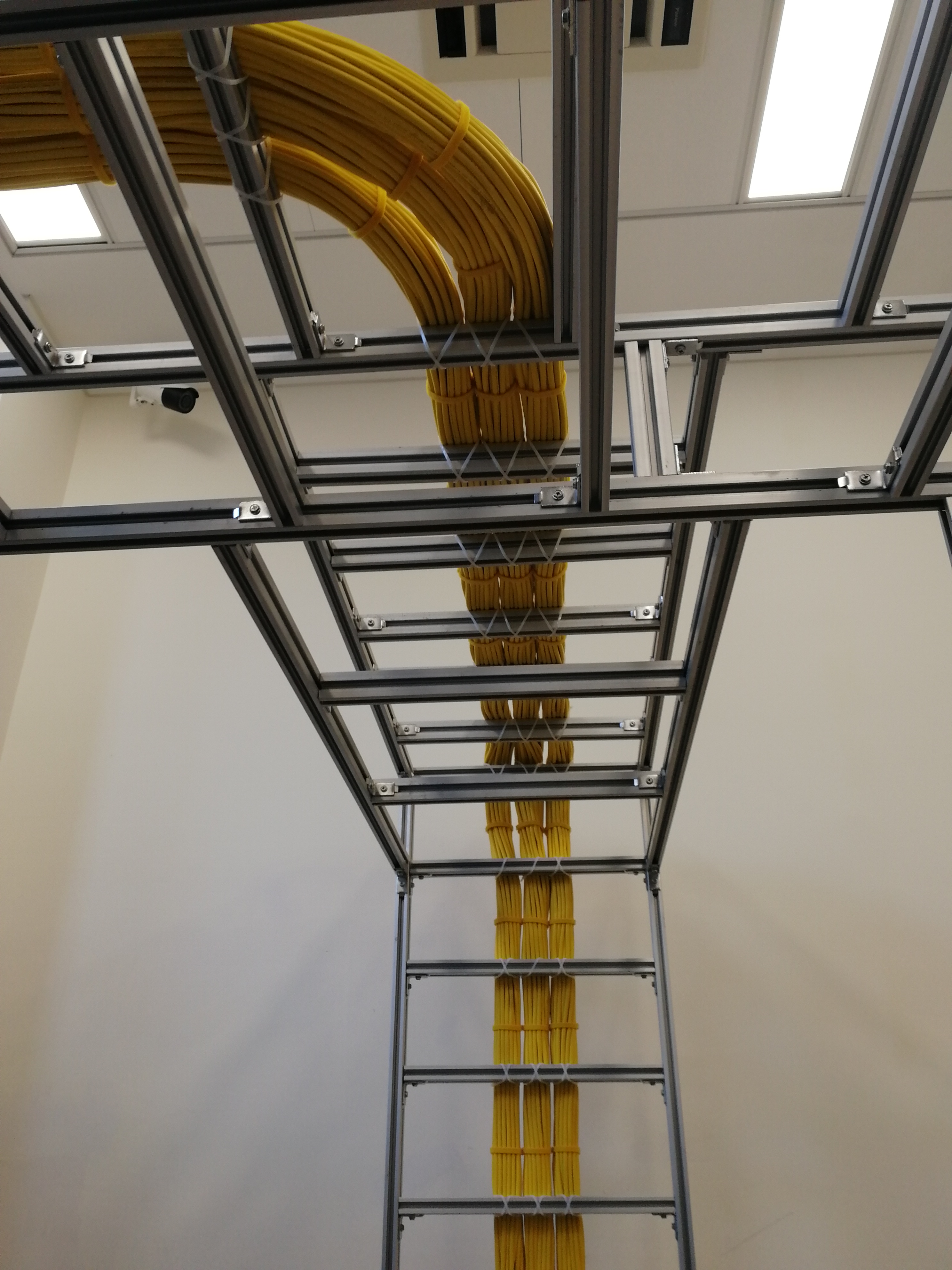 综合布线中常用的几种精密设备