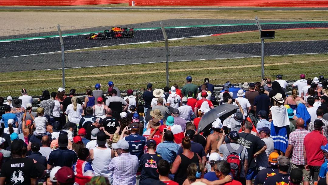 f1红牛车队阿斯顿马丁,阿斯顿马丁f1赛车队