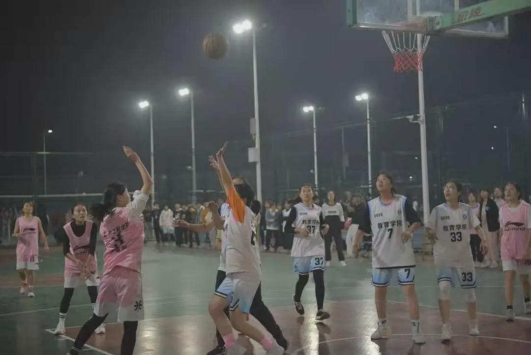 信阳学院破不破,信阳学院鼎盛