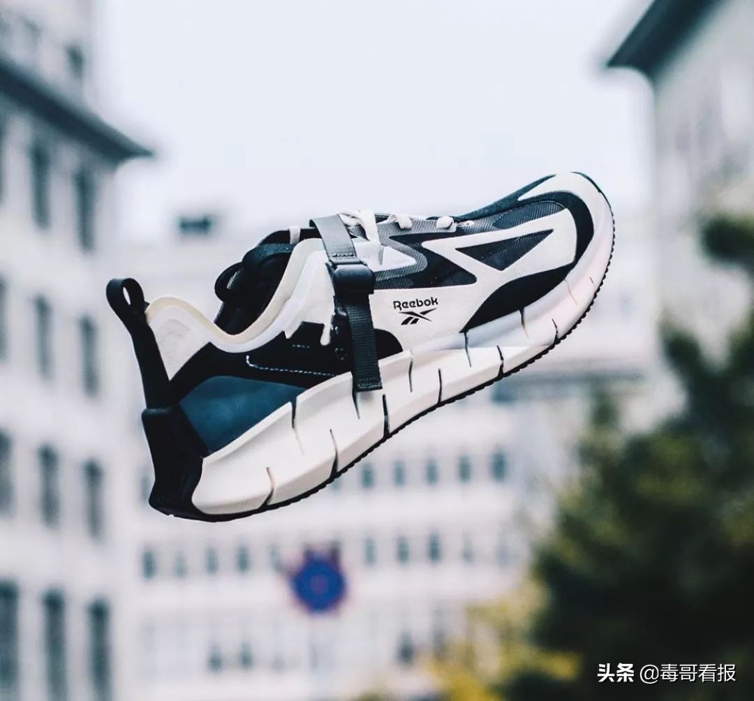 reebok什么意思啊,为什么reebok两个标志