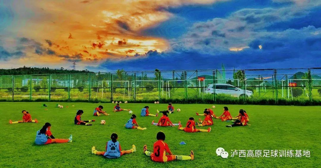 泸西高原足球训练基地,航拍泸西高原足球训练基地