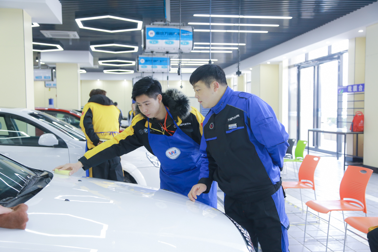 有必要镀膜镀晶吗,新车有没有必要做镀膜或者镀晶