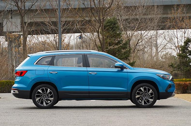 捷达vs7和哈弗h6哪个更值得推荐,12万买哈弗h6