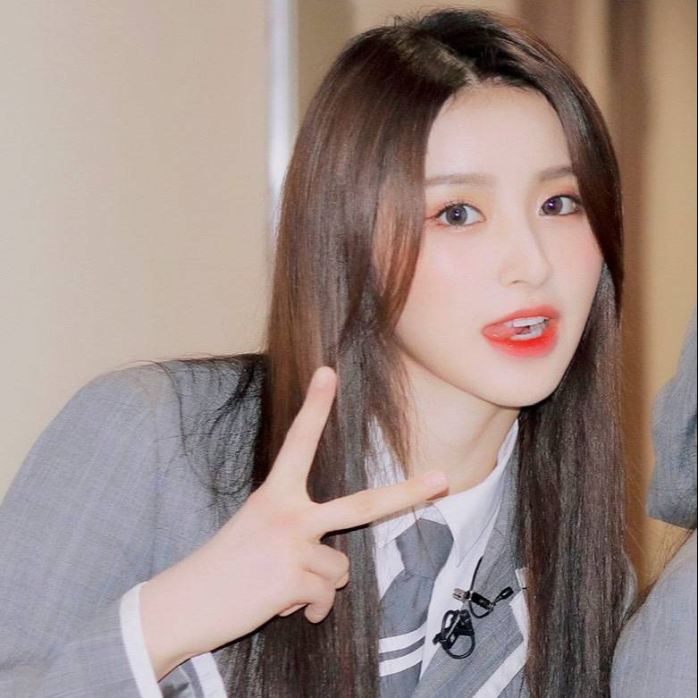 谢可寅和乃万好还是和金子涵更好,徐艺洋金子涵乃万跳舞这就是灌篮