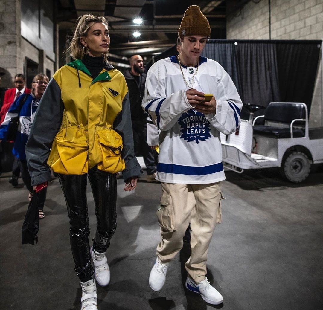 比伯遇到海莉后的改变,比伯和海莉低谷期