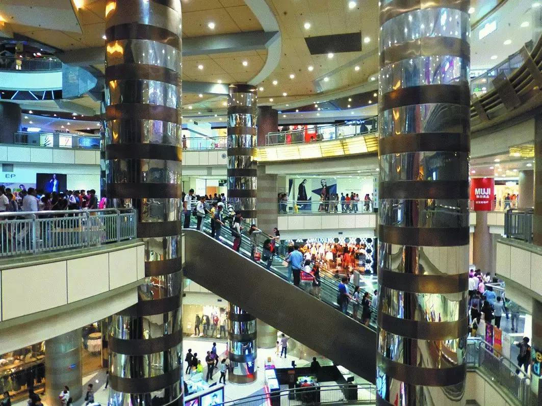 从一夜爆红到欠薪关店,从一夜爆红到被骂遍体鳞伤