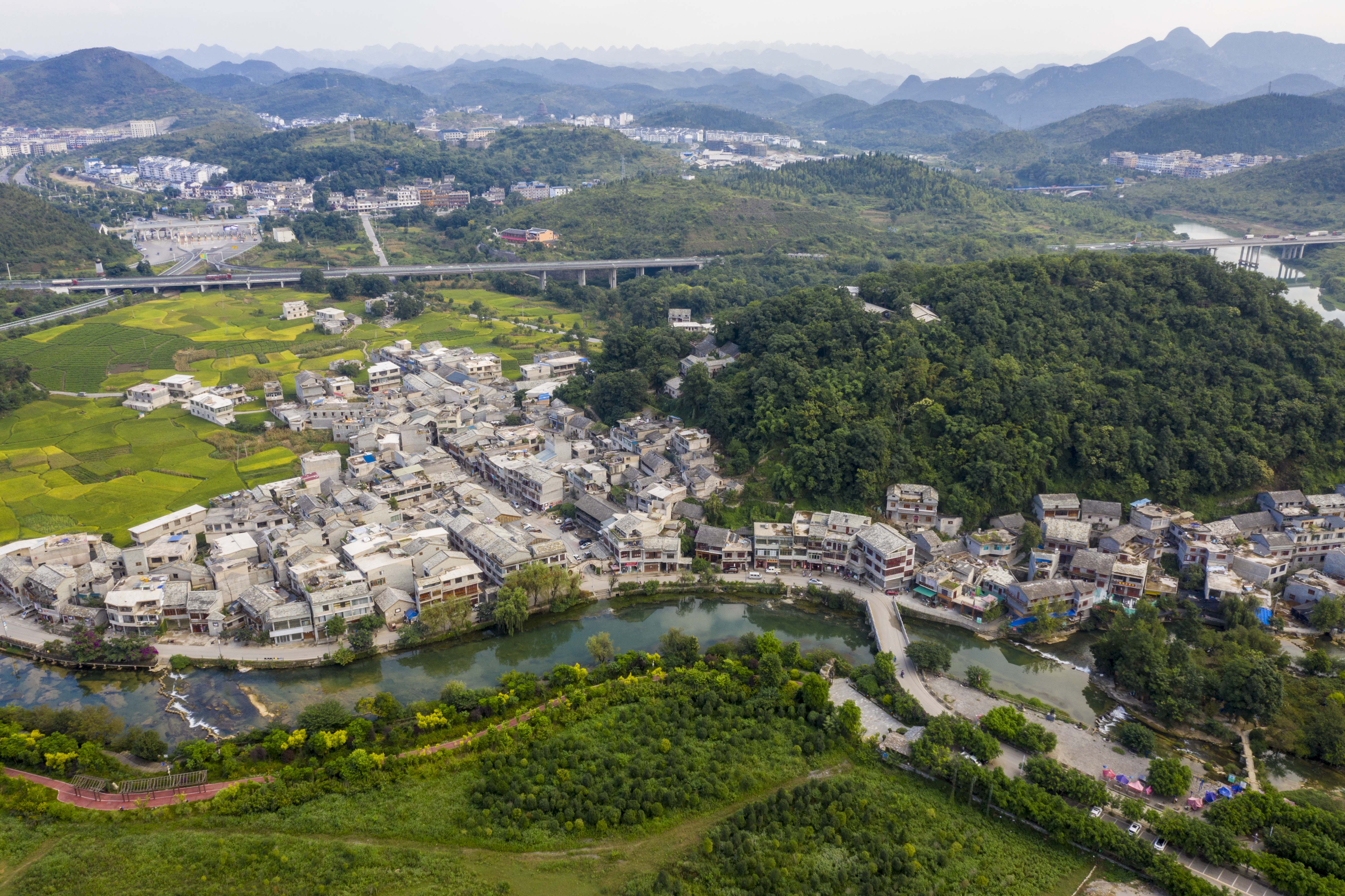 宠爱自己去贵州，定制“黄果树”，一个人潇洒多彩充满愉快的旅行