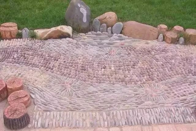 庭院花园石材地板铺设效果,私家庭院最流行的4大铺装方式