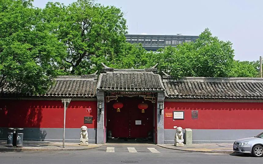 杩樿寰楄タ鍗曡矾鍙g殑鍚屾槬鍥悧,杩樿寰椾互鍓嶇殑灏忓悆琛楀悧