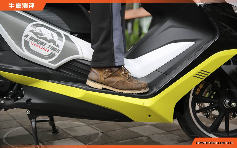 17.4l超大油箱续航350公里,油箱17升续航可达400公里