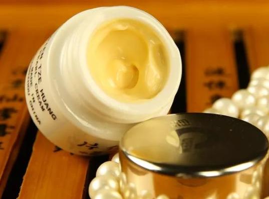 敷面膜补水最快的方法,脸部皮肤缺水干燥痒可以敷面膜吗