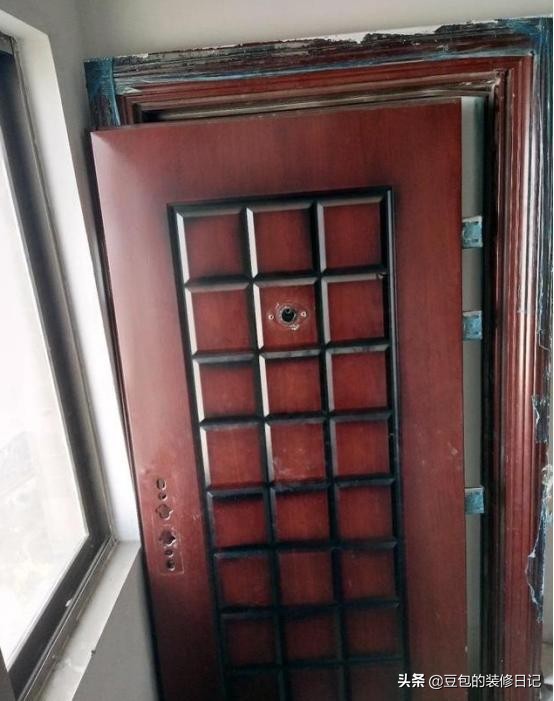 装修后悔没装,装修完后悔没把门换新的咋办