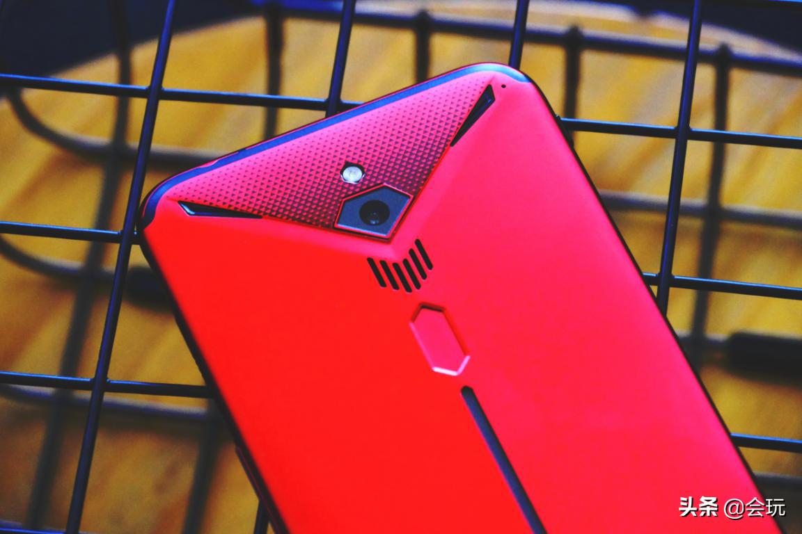 红魔3可以用rog的风扇吗,红魔3风扇声音