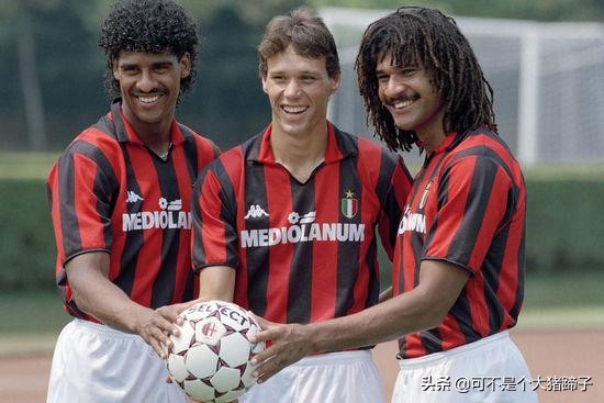 荷兰三剑客巴斯滕古利特,荷兰三剑客古利特零度角破门