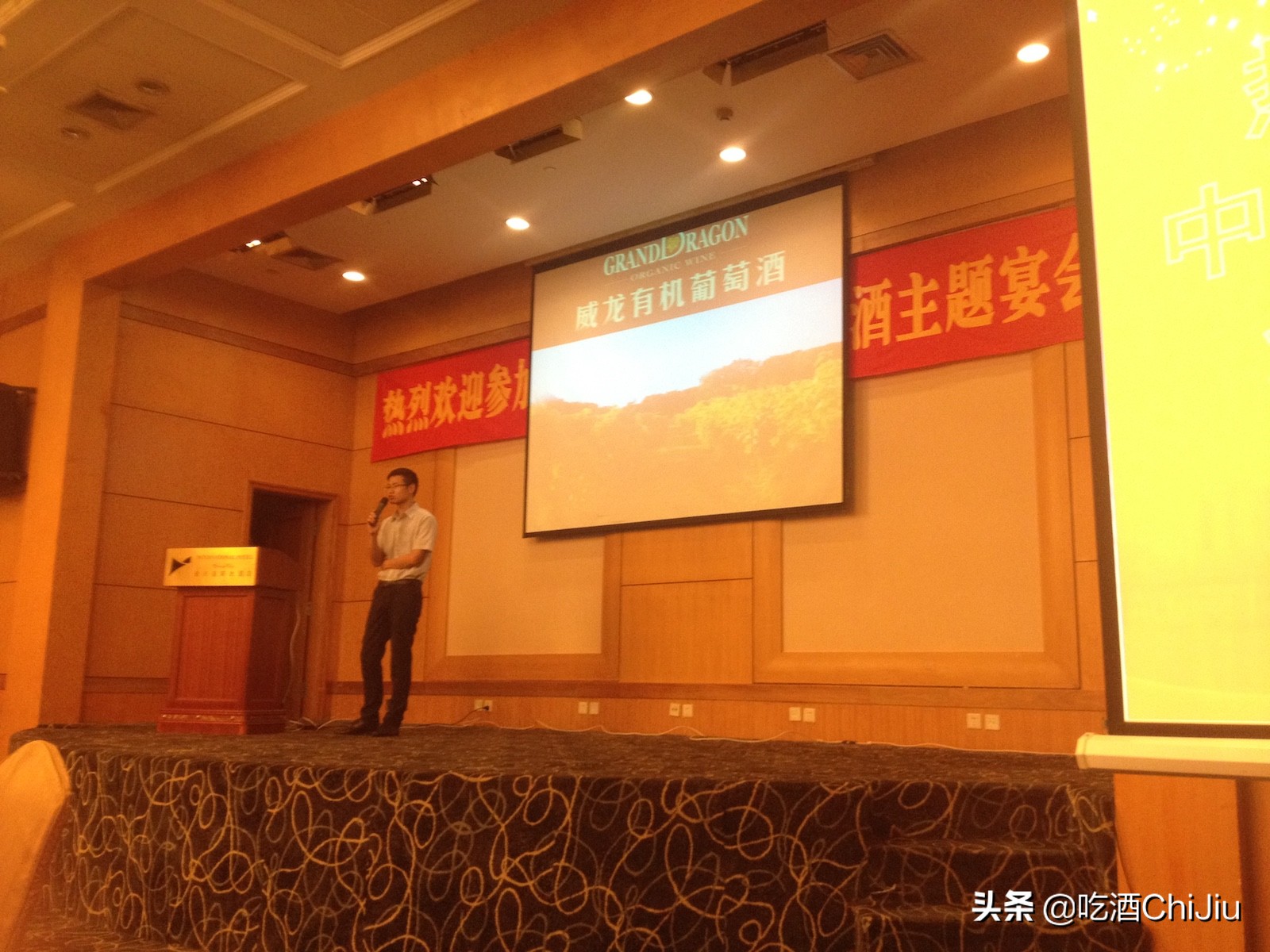 葡萄酒干红和赤霞珠有什么区别,甜红葡萄酒和干红葡萄酒区别