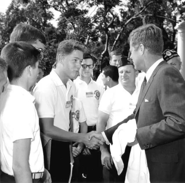 黄飞鸿与十三姨真实照片,历史中真的有黄飞鸿和十三姨