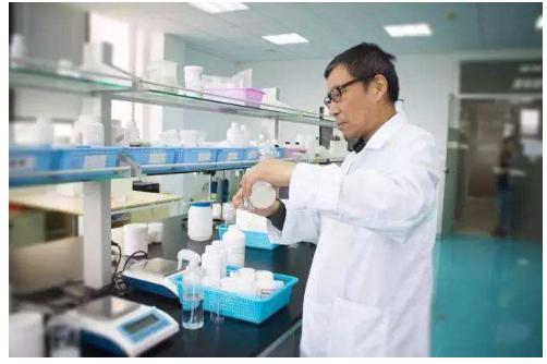 “国货之光”回应卖7000,国货之光59元