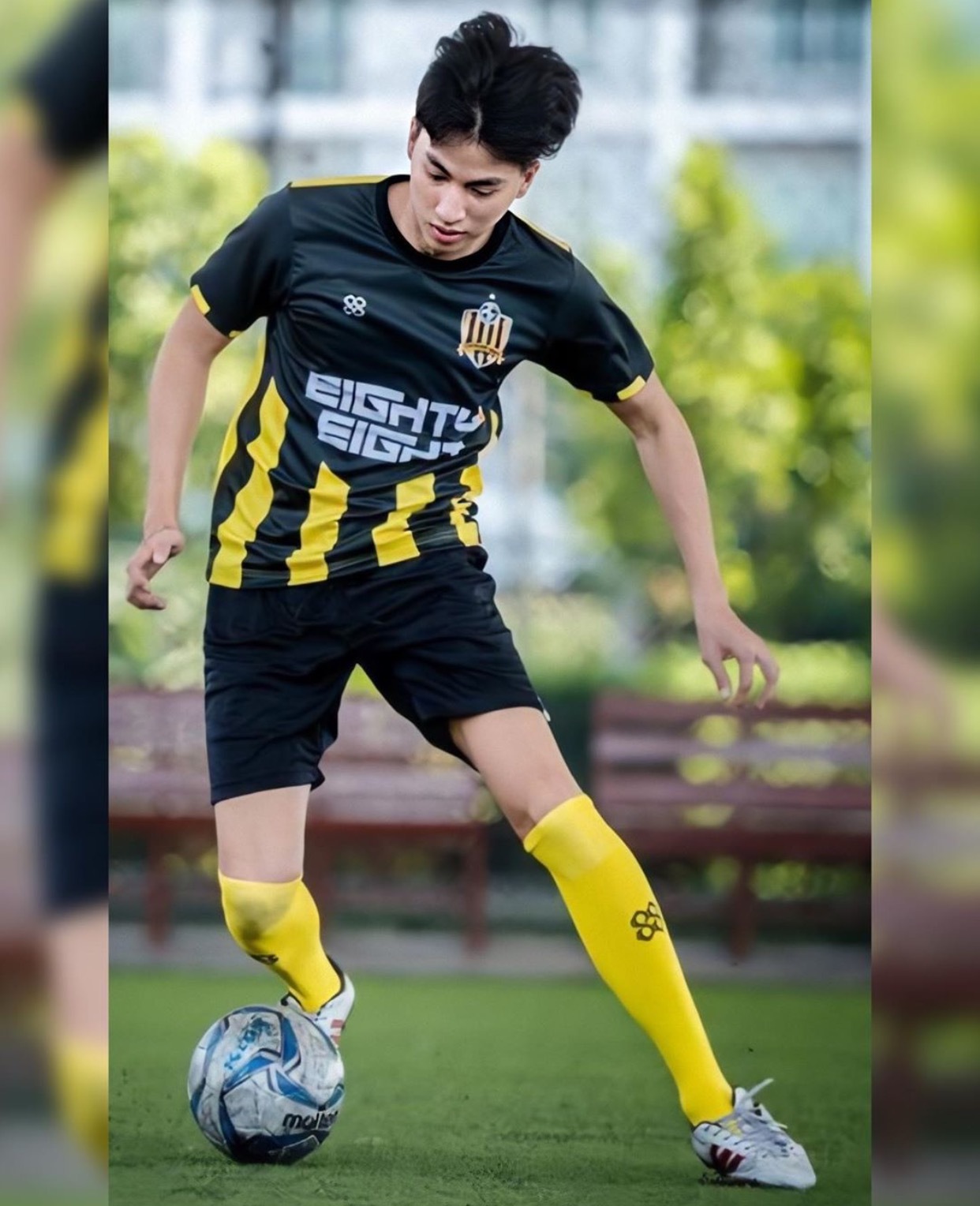 足球少年糕卡娜：热爱足球的他快乐无比