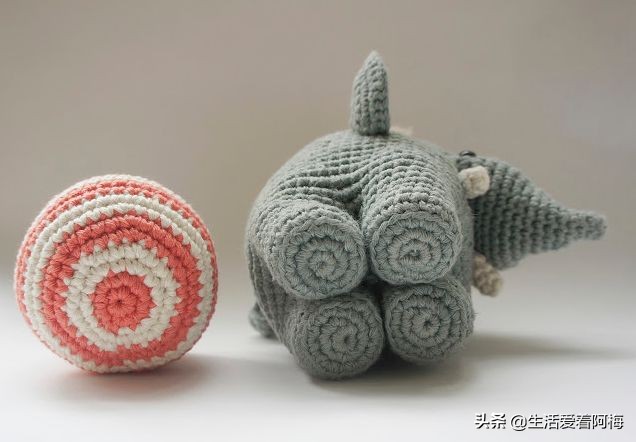 毛线编织小挂件送给爸爸,毛线编织的小挂件