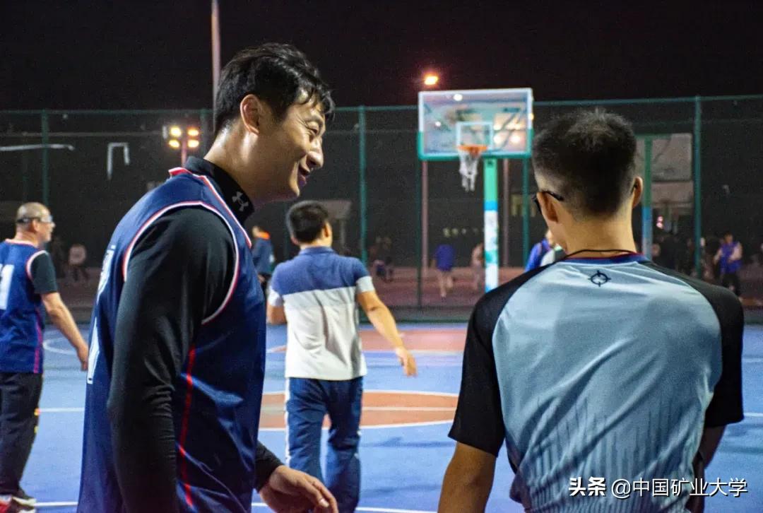 鍥戒箳姣旇禌瓒呯噧鐬棿,姣旇禌瓒呯噧鏃跺埢