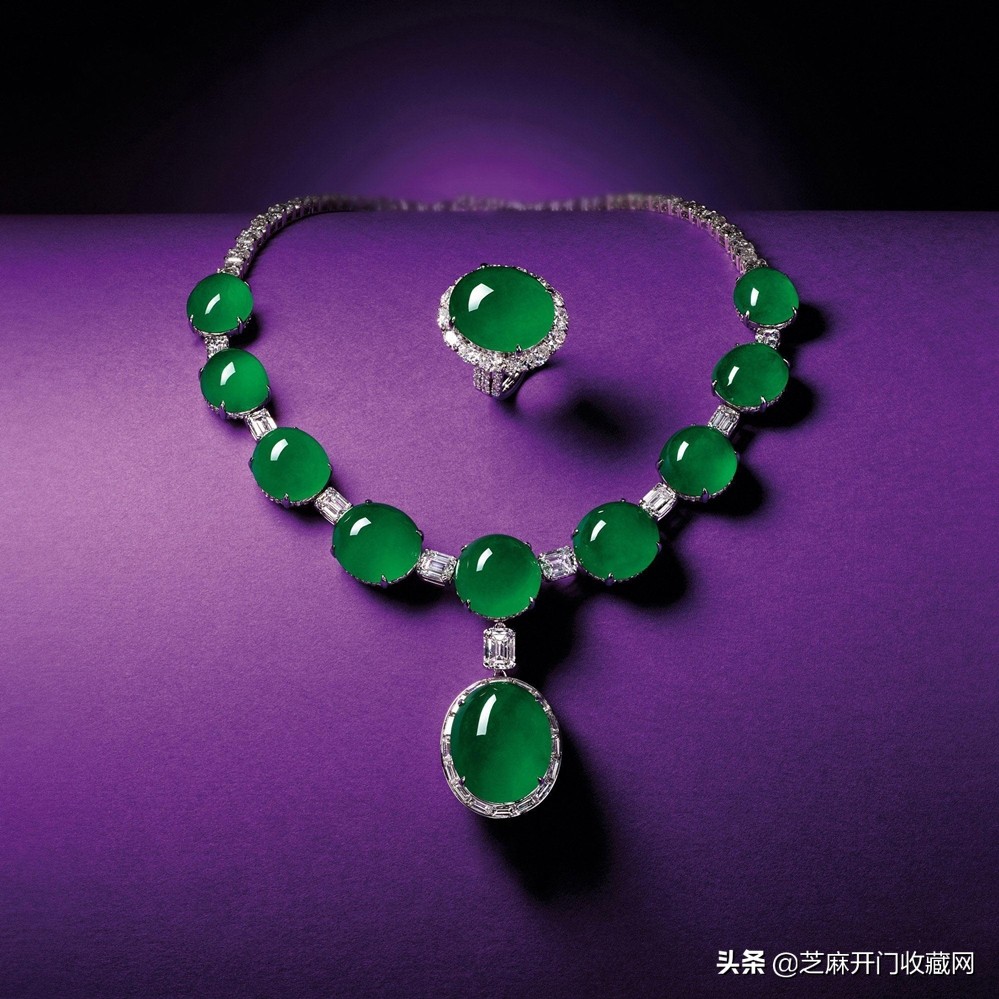 跟大理石一样的玉石是翡翠吗,玉石和翡翠是一样的