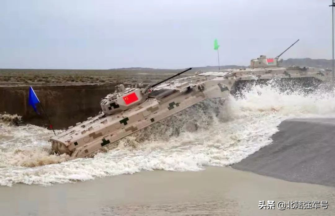 北疆有我|维和归来又出征，参谋岳超辉为祖国而战的样子帅到爆