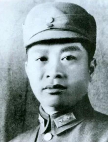 粟裕大将习武史：拿癞蛤蟆练习枪法，被国民*党**传言有三头六臂