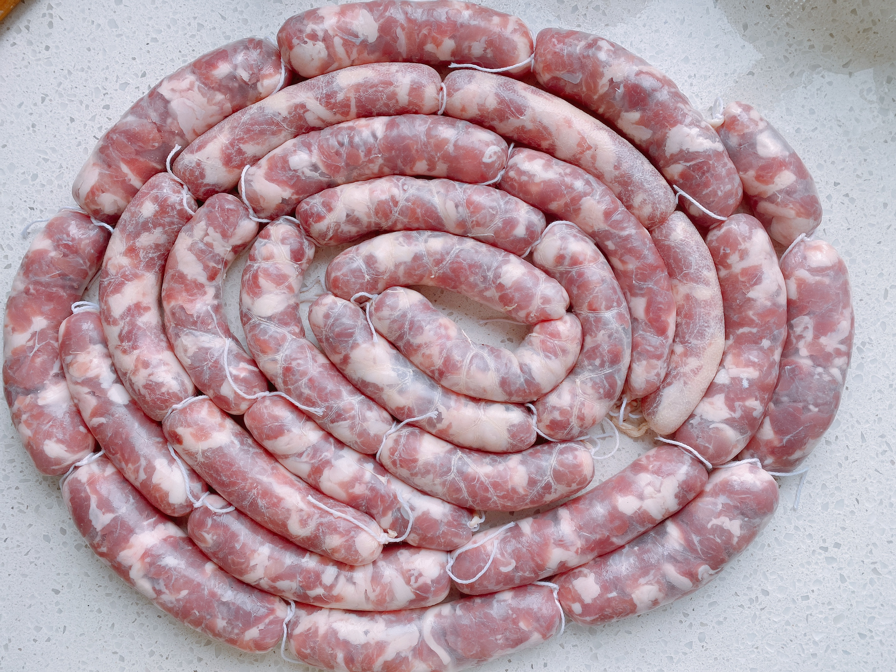 灌香肠放调料顺序,灌香肠最忌四种调料花椒