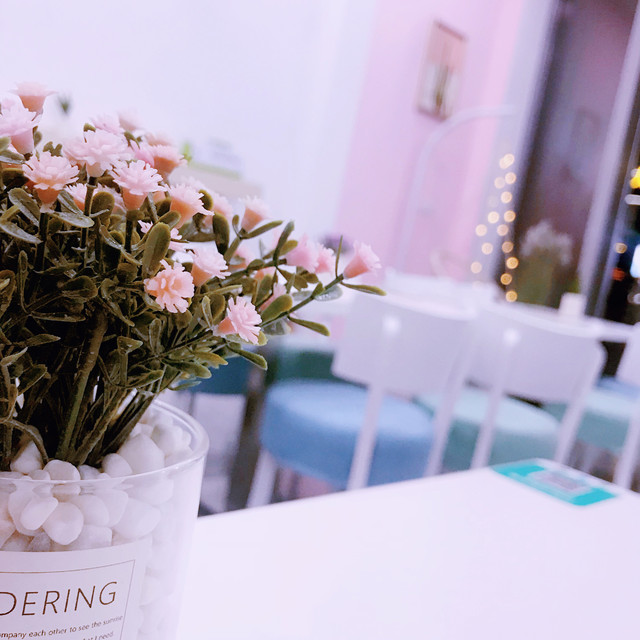 黑珍珠一钻雪蟹宴、谢霆锋爱吃的网红甜品……11月新店榜来了！