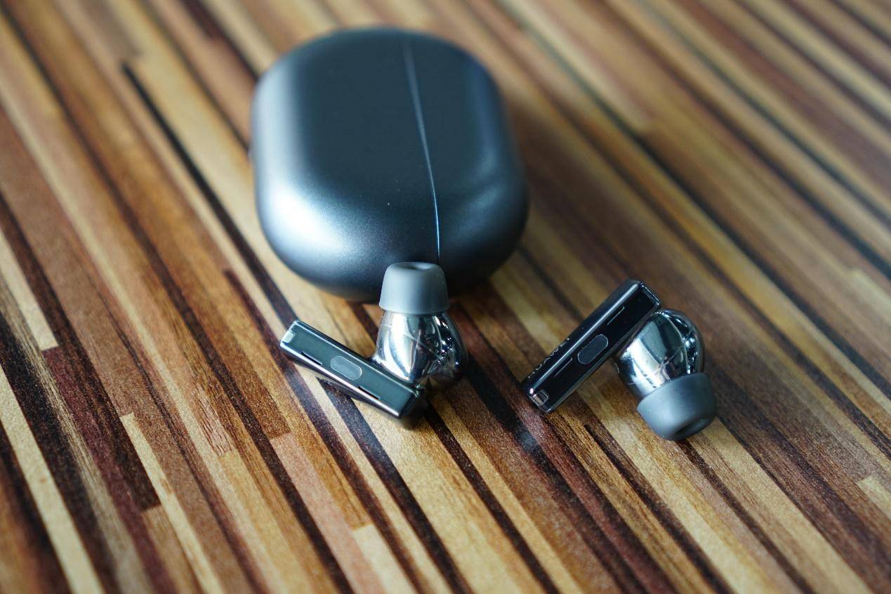 freebudspro和airpodspro对比,freebuds4i和freebudspro选哪个