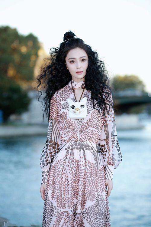 张馨予从俏厨娘变身花农,张馨予发展副业