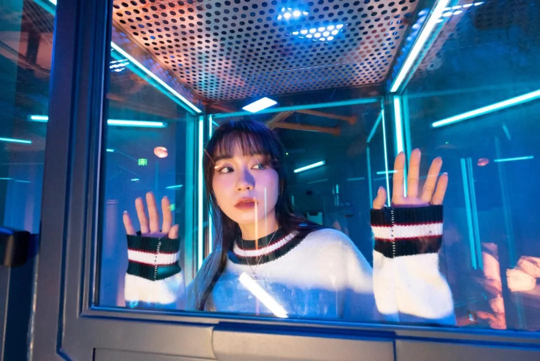 日夜不同科技感，春节潮玩创新方