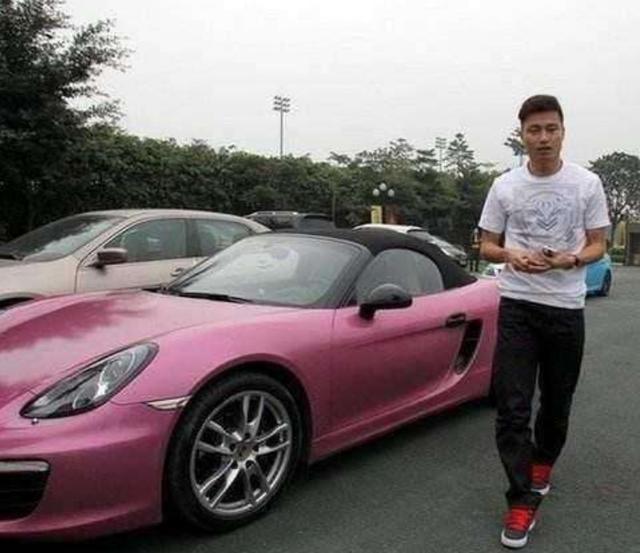 国足队员都是土豪吗,国足都是富家少爷吗