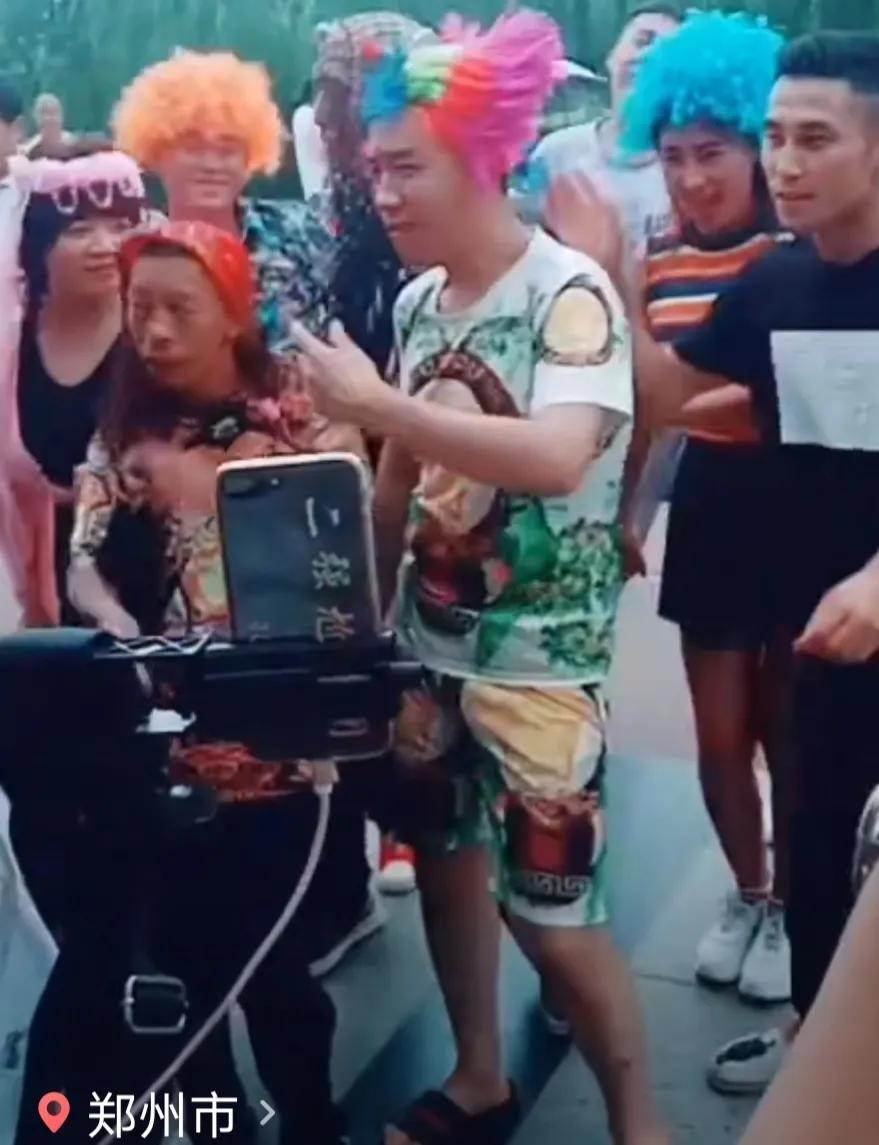 郑州尬舞纪录片,外国人挑战郑州尬舞