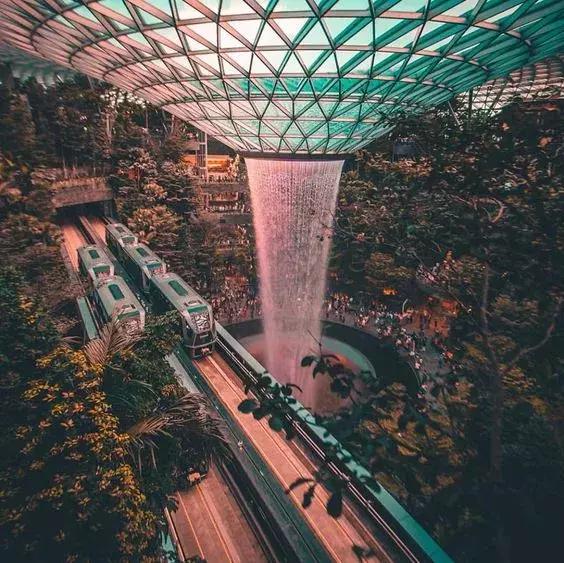 杭州1/10都不到的mini小国，性价比高到，去1趟=打卡好几个国家