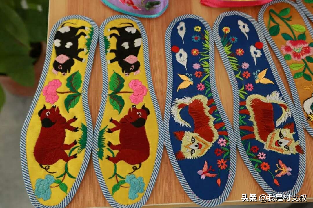 绣花鞋垫怎么绣又简单又好看,绣花鞋垫用几条线绣更好