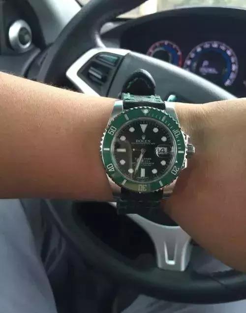 骗爸爸开法拉利,骗着父母的钱拿去赌博