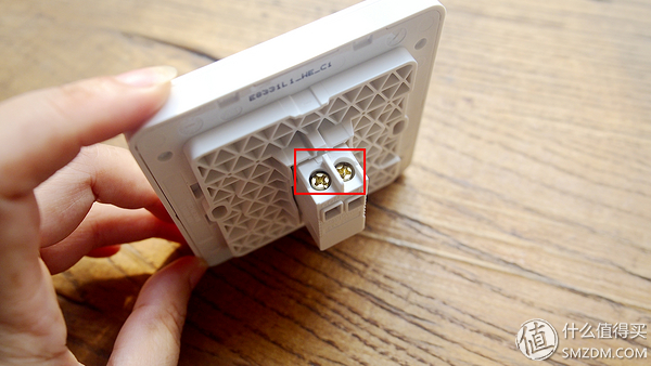 无边框开关插座,无边框开关插座拆解