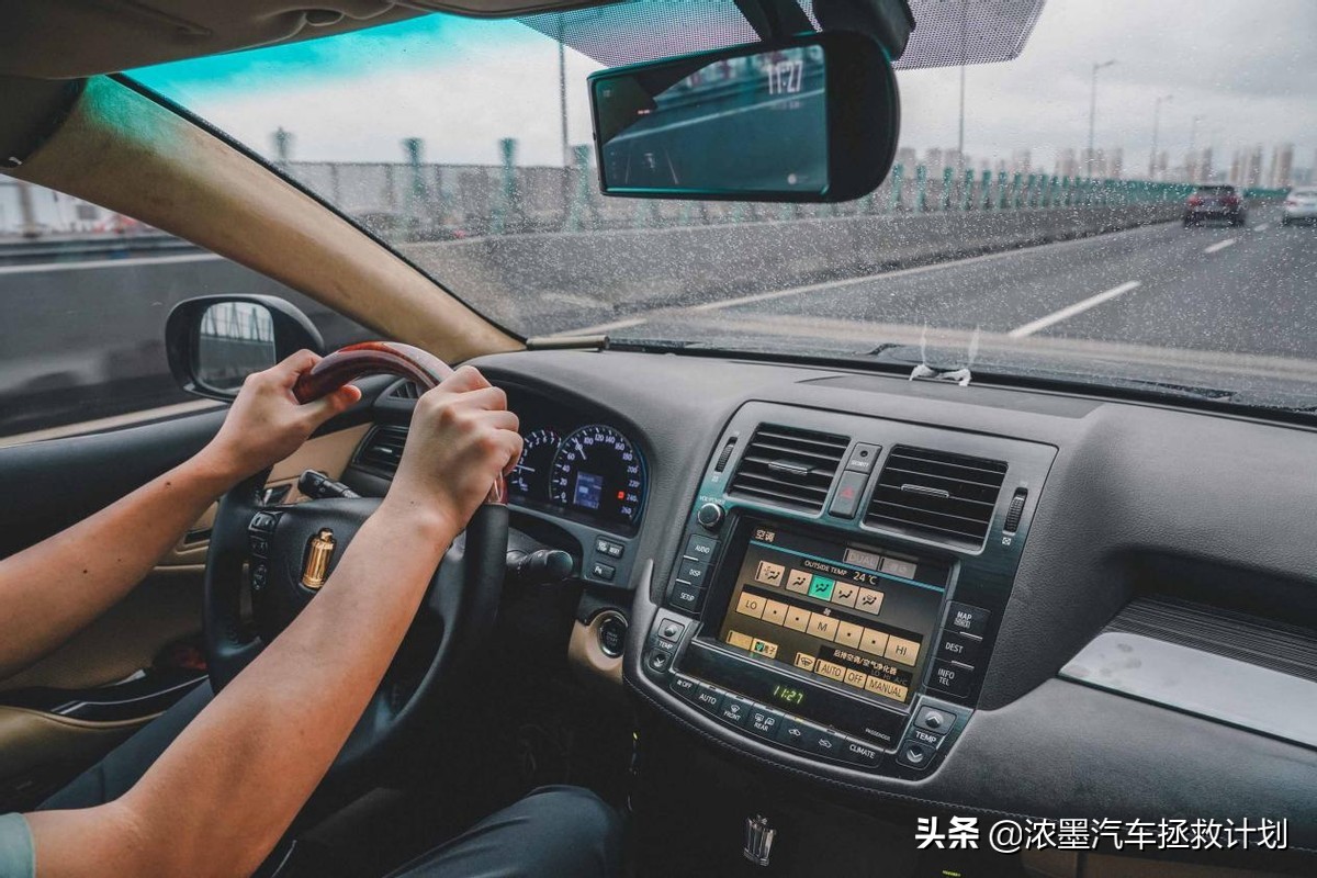 12年丰田皇冠方向机异响维修,新款丰田皇冠异响