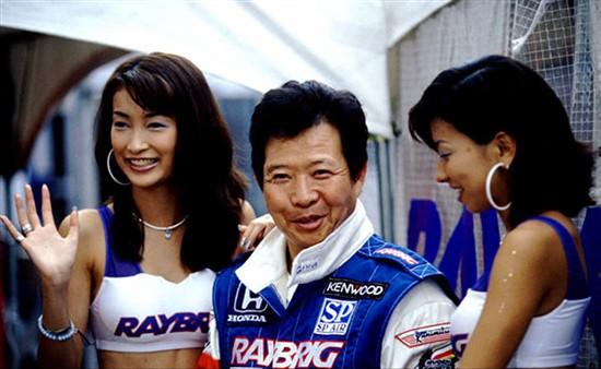 藤原拓海的ae86到底是什么车,ae86藤原拓海夏树